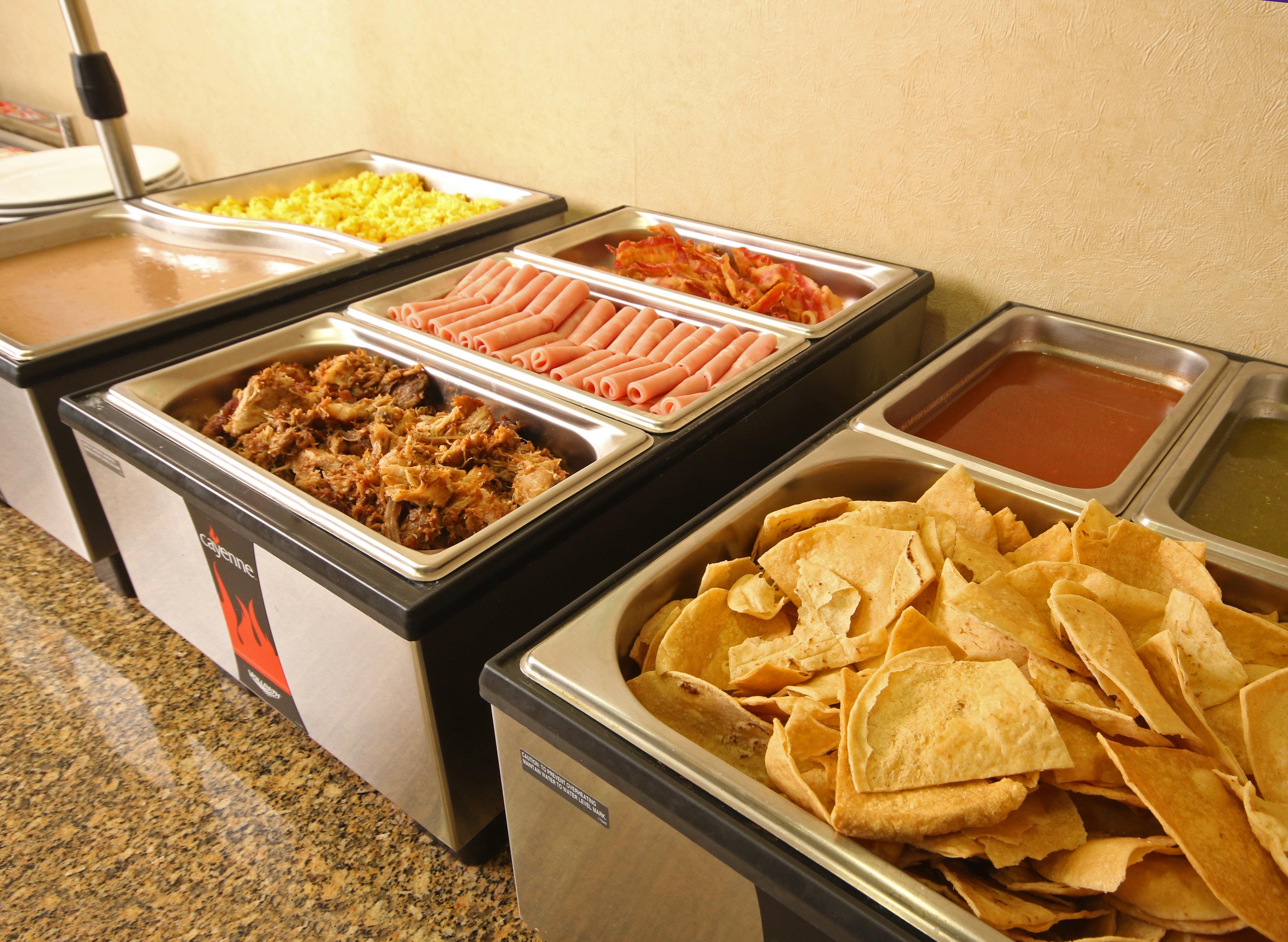 Holiday Inn Express Hotel & Suites Cd. Juarez - Las Misiones By Ihg Ngoại thất bức ảnh