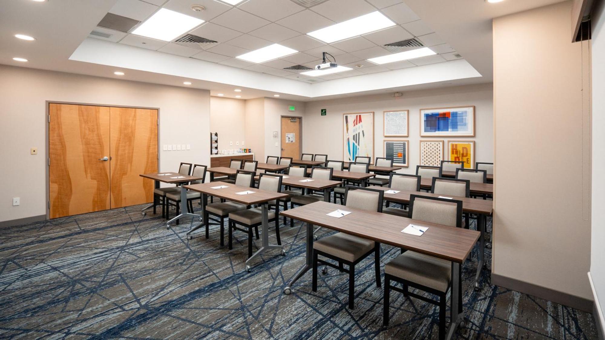 Holiday Inn Express Hotel & Suites Cd. Juarez - Las Misiones By Ihg Ngoại thất bức ảnh