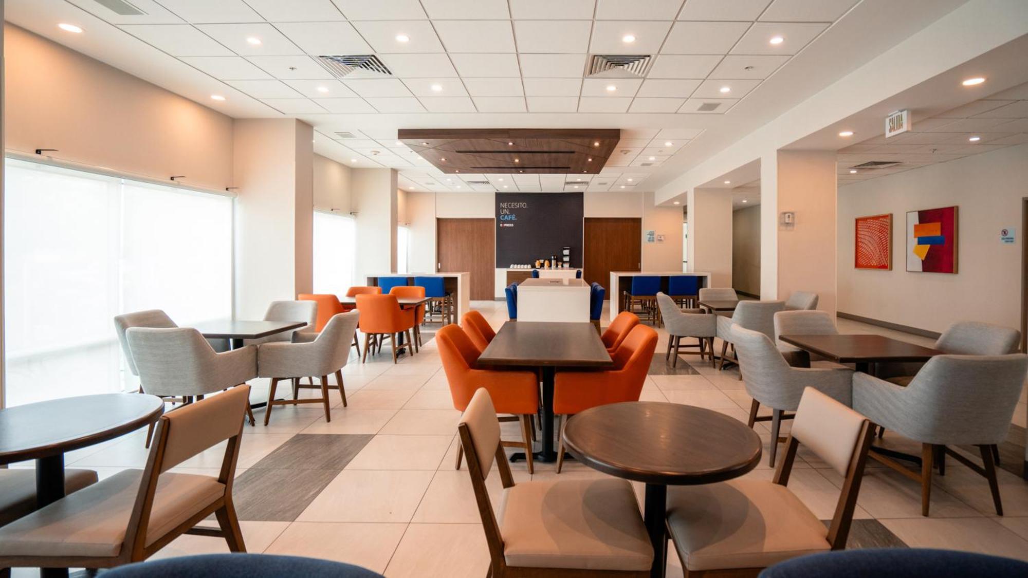 Holiday Inn Express Hotel & Suites Cd. Juarez - Las Misiones By Ihg Ngoại thất bức ảnh