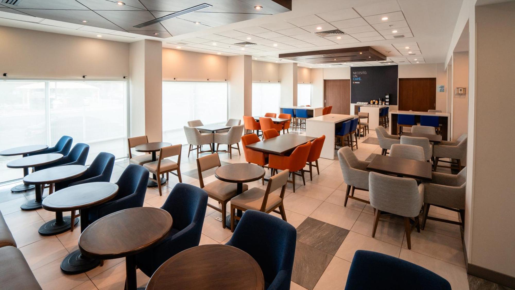 Holiday Inn Express Hotel & Suites Cd. Juarez - Las Misiones By Ihg Ngoại thất bức ảnh